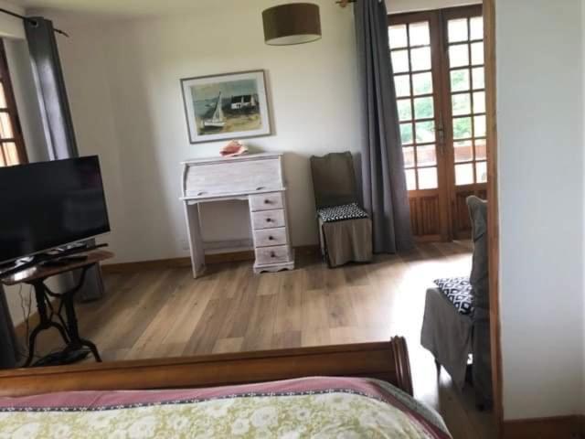 Manoir Melphil Bed & Breakfast Saint-Etienne-la-Thillaye Ngoại thất bức ảnh